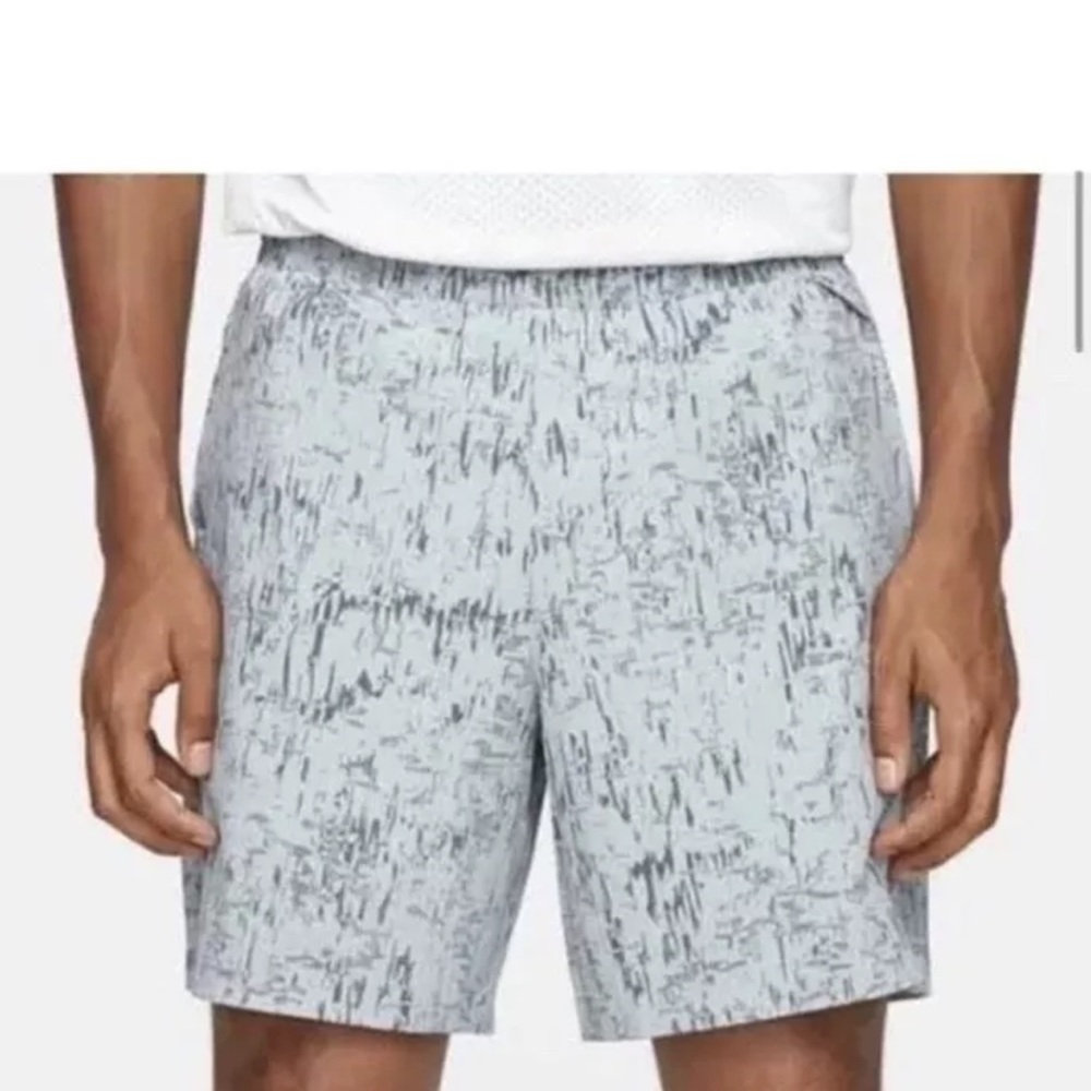 Outdoor Voices Men's Shorts‎ Size M